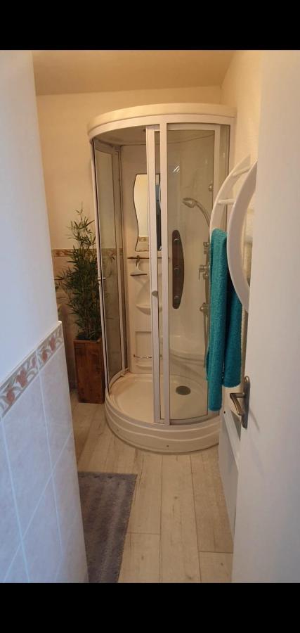 L'Exotique ! Appartement Gréoux-les-Bains Buitenkant foto